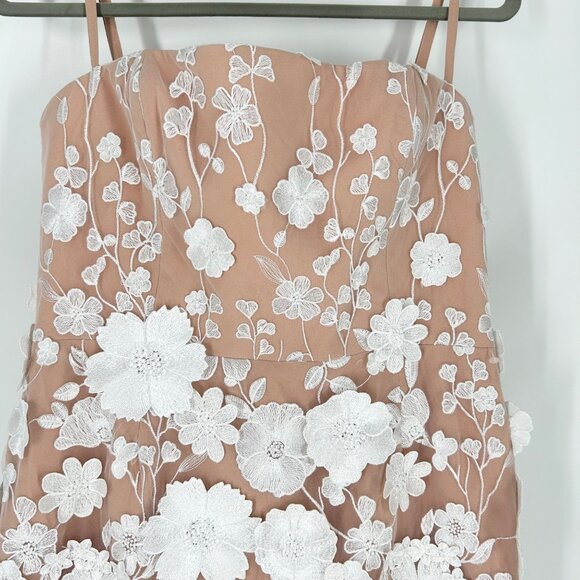 NWT Helsi Structured Floral Applique Mini Dress - Picture 5 of 10